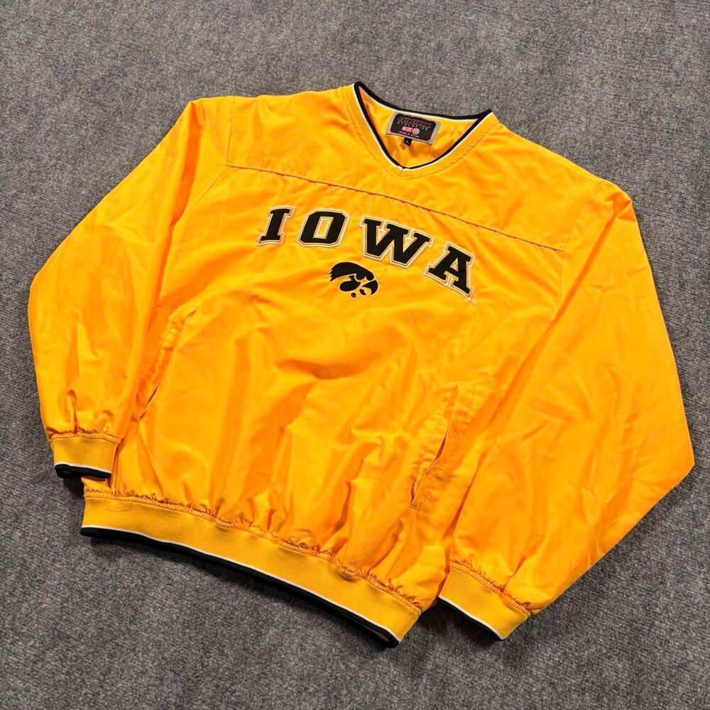 Vintage 90s University of Iowa Colosseum Windbreaker Pullover